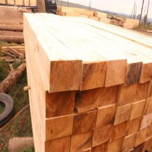 重慶建筑木方廠家 樟子松、白松口料木方條 多種規(guī)格可做